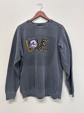 Comfort Colors Grey LIVE Bulldogs Crewneck Sweatshirt with Yellow Accents